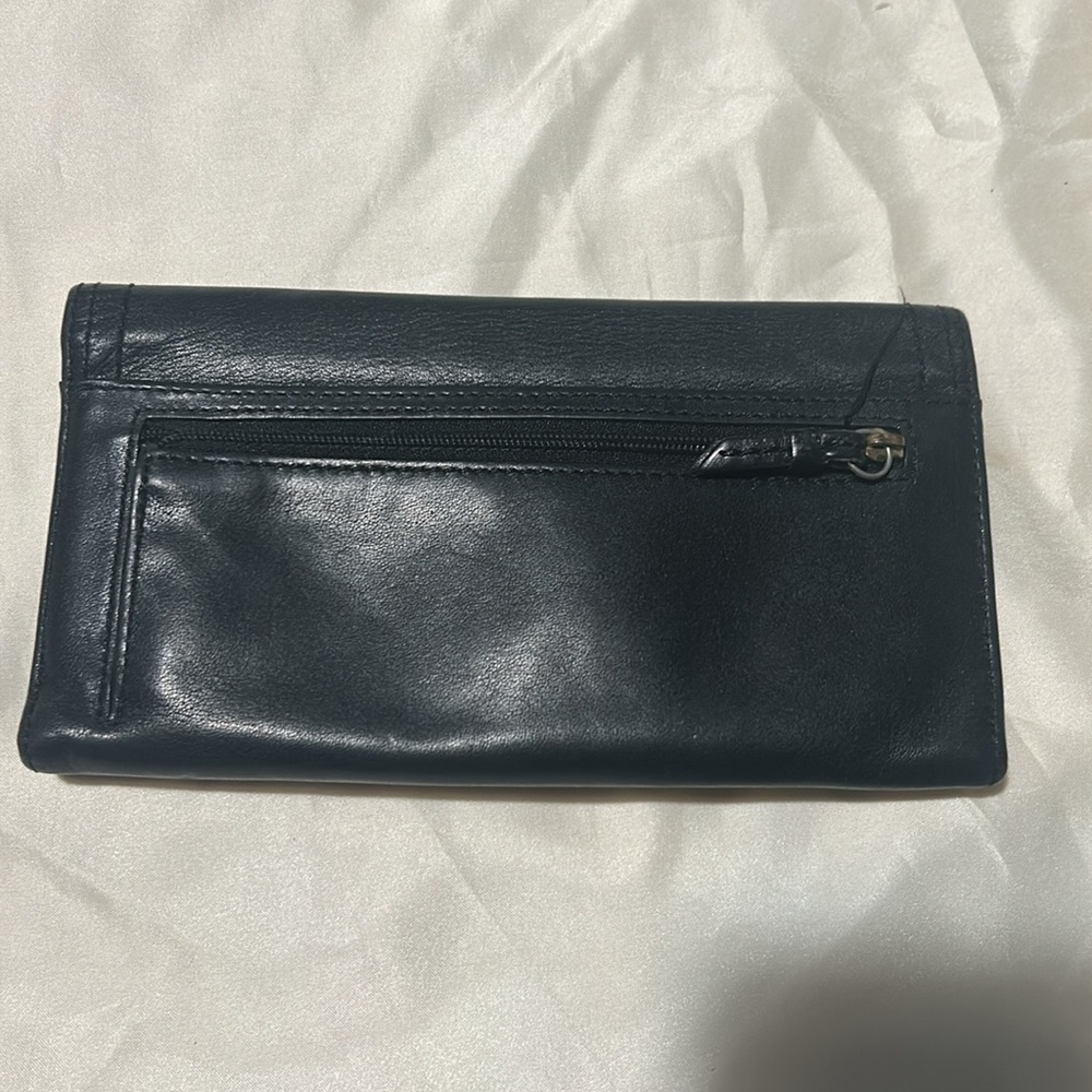 Coach Black Leather three fold wallet with Gold Buckle - Picture 4 of 10